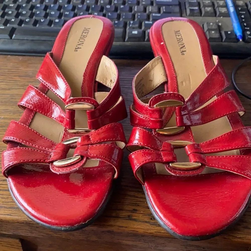Merona Red Cage Sandals sz. 7